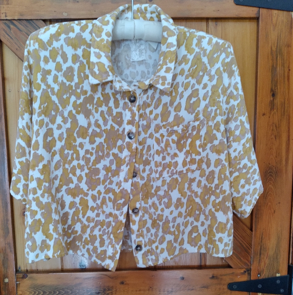 Leopard Print Cropped Blouse
